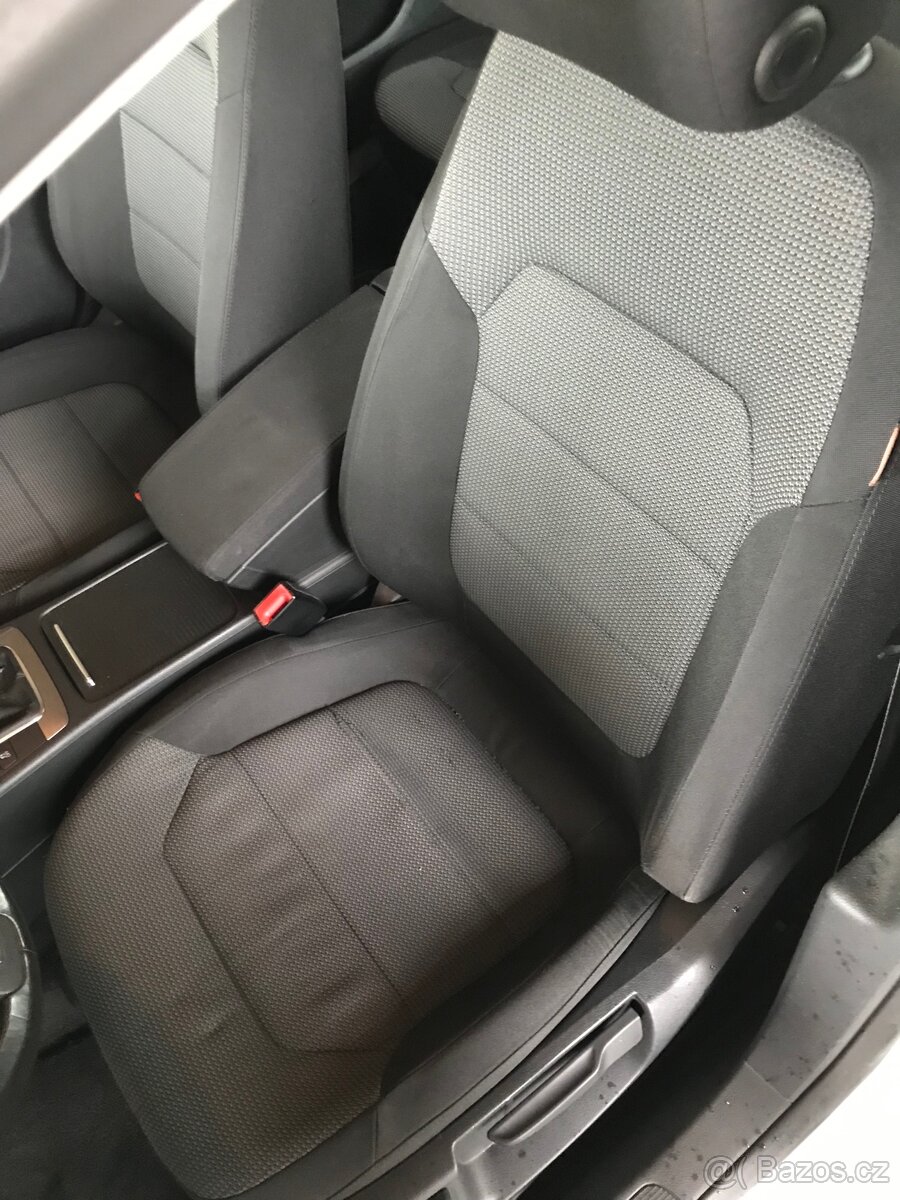 Volkswagen Passat B7 Variant 2.0tdi - 6