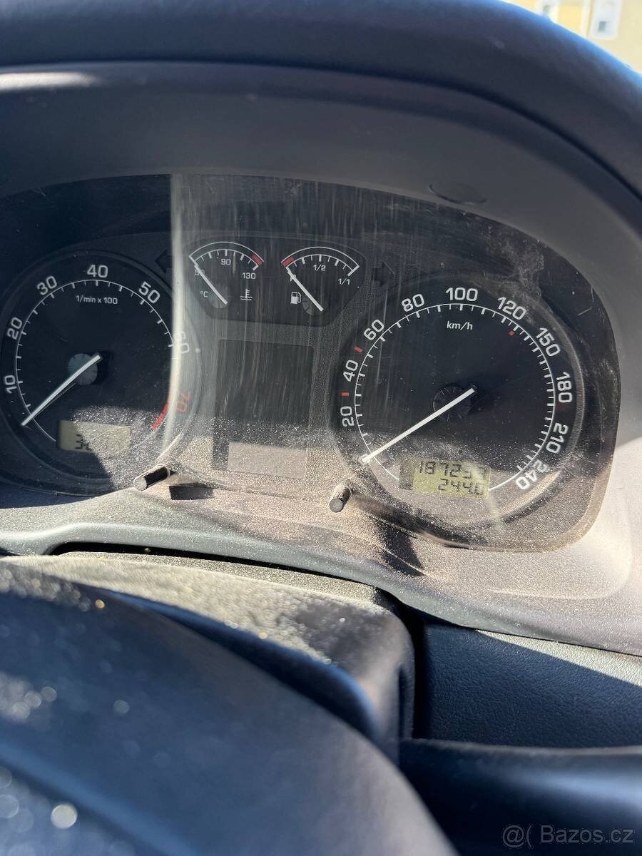 Octavia 1,6 combi - 6