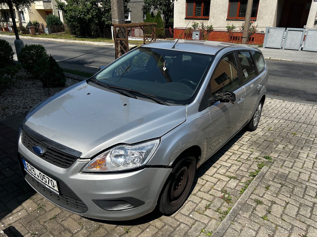 Ford Focus 1.6 benzin - 6