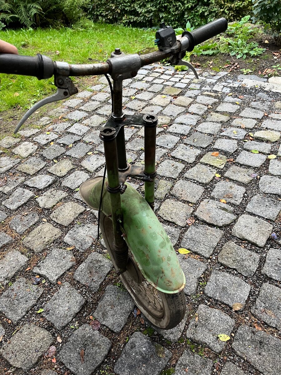 Vidlice, řídítka, kolo a blatník Jawa pionýr 555 - 6