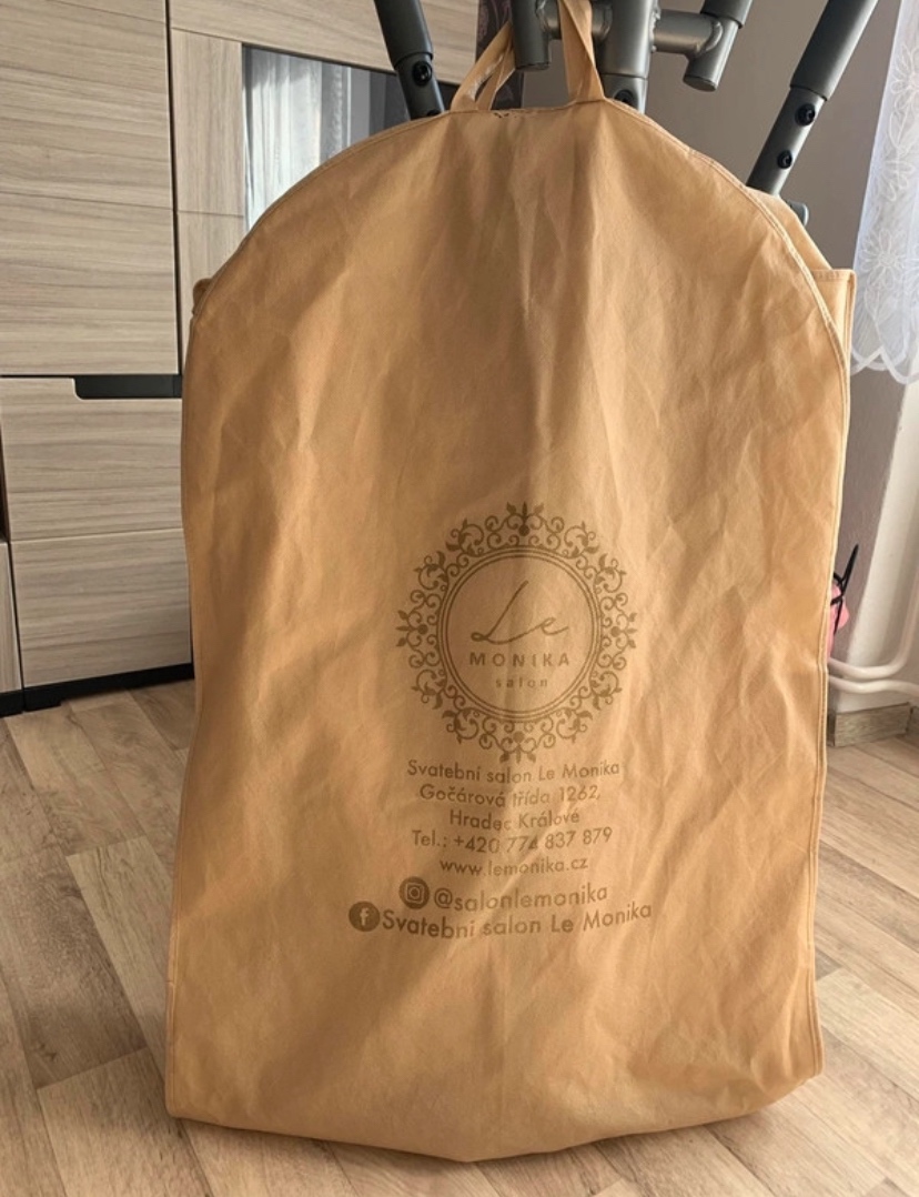 Luxusní svatební šaty Le Monika - 6