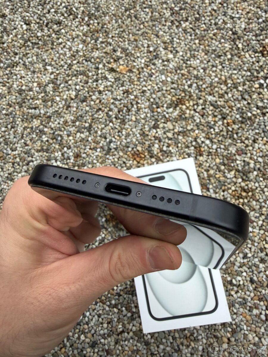 IPhone 15 plus 256GB - baterie 99% - 6