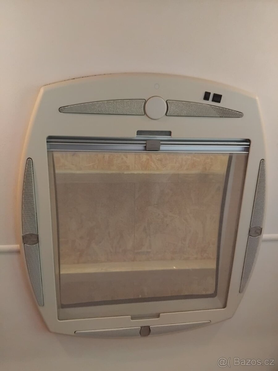 PRODÁM DVOUOSÝ KARAVAN CAMEO BESSACAR 550 GL - 6