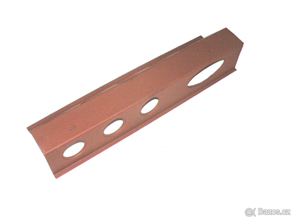 Příčník pod přední sedačku Tatra 613 - 6