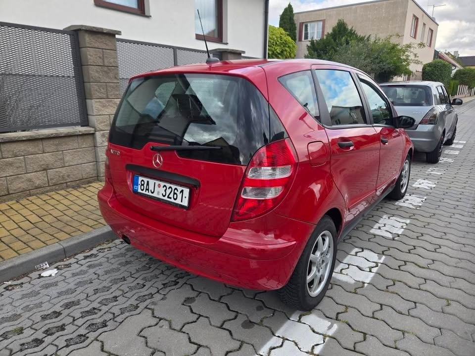 Mercedes Benz A170 elegantní vůz - 6