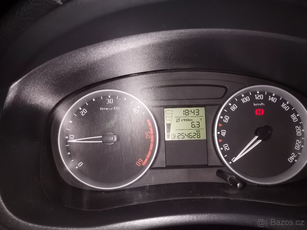 Škoda fabia 2 1.4 tdi rv. 2008 - 6