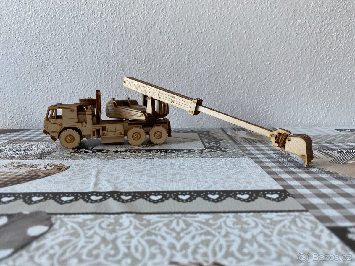 Nový dřevěný model TATRA 815-7 UDS - 6