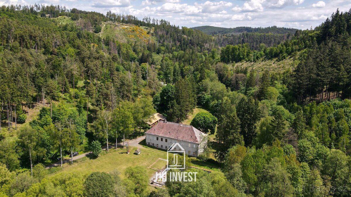 Prodej historické vily / bývalého hotelu s potenciálem – Mar - 6