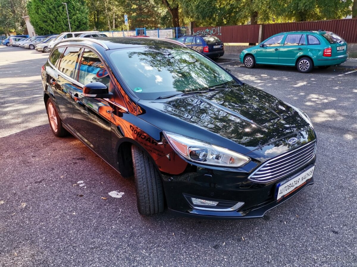 Ford Focus 1.5i EB 110kw Titanium AUT Xen - 6