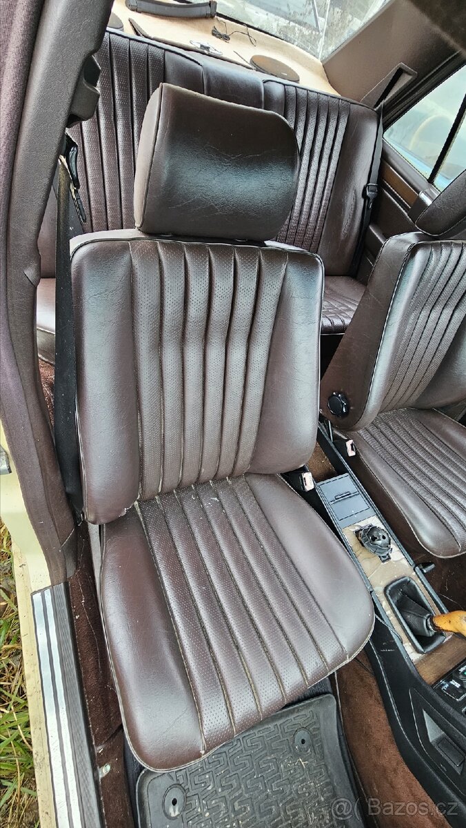 W124 200D manual - 6