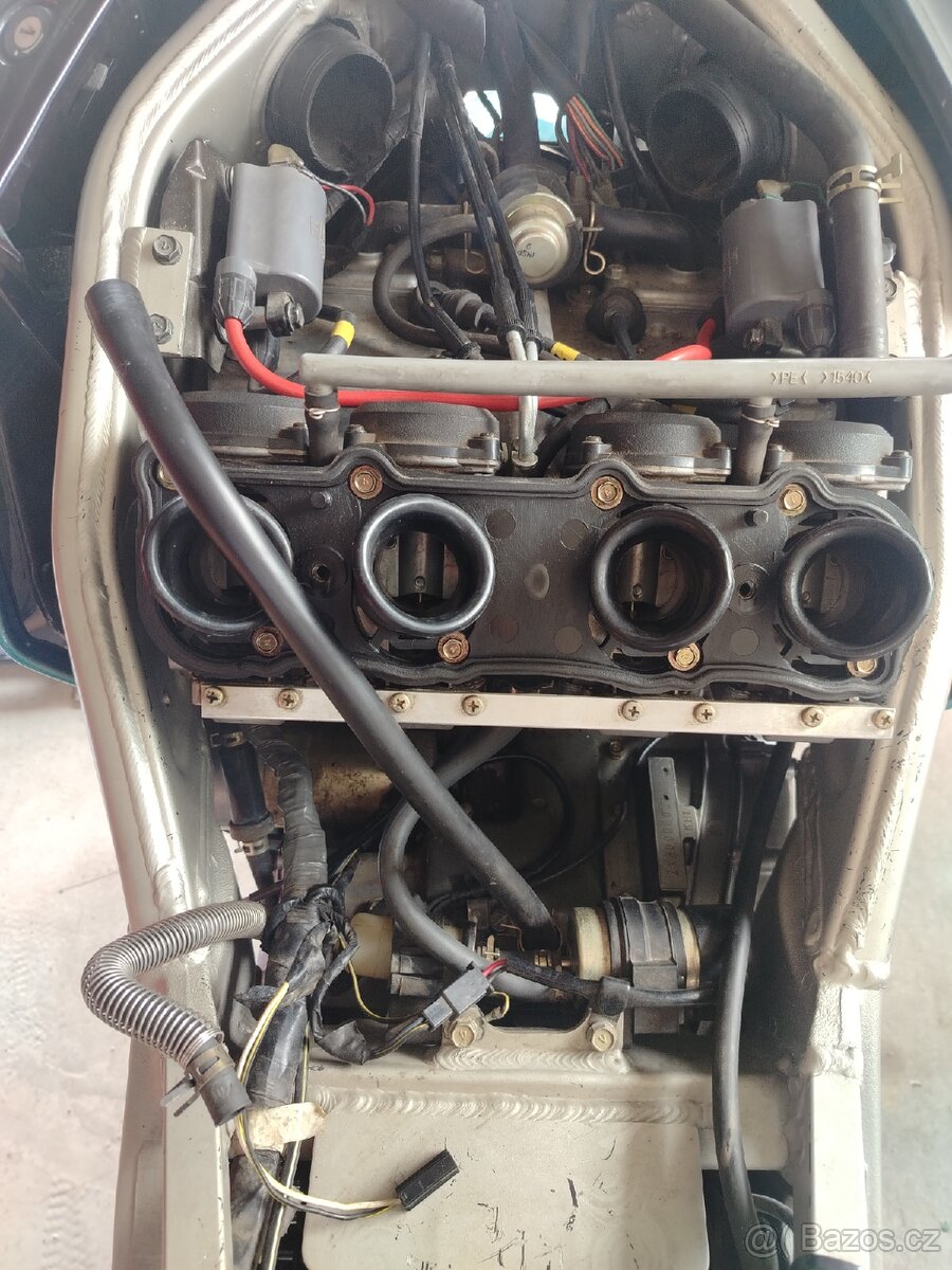 Kawasaki ZZR 600 - 6