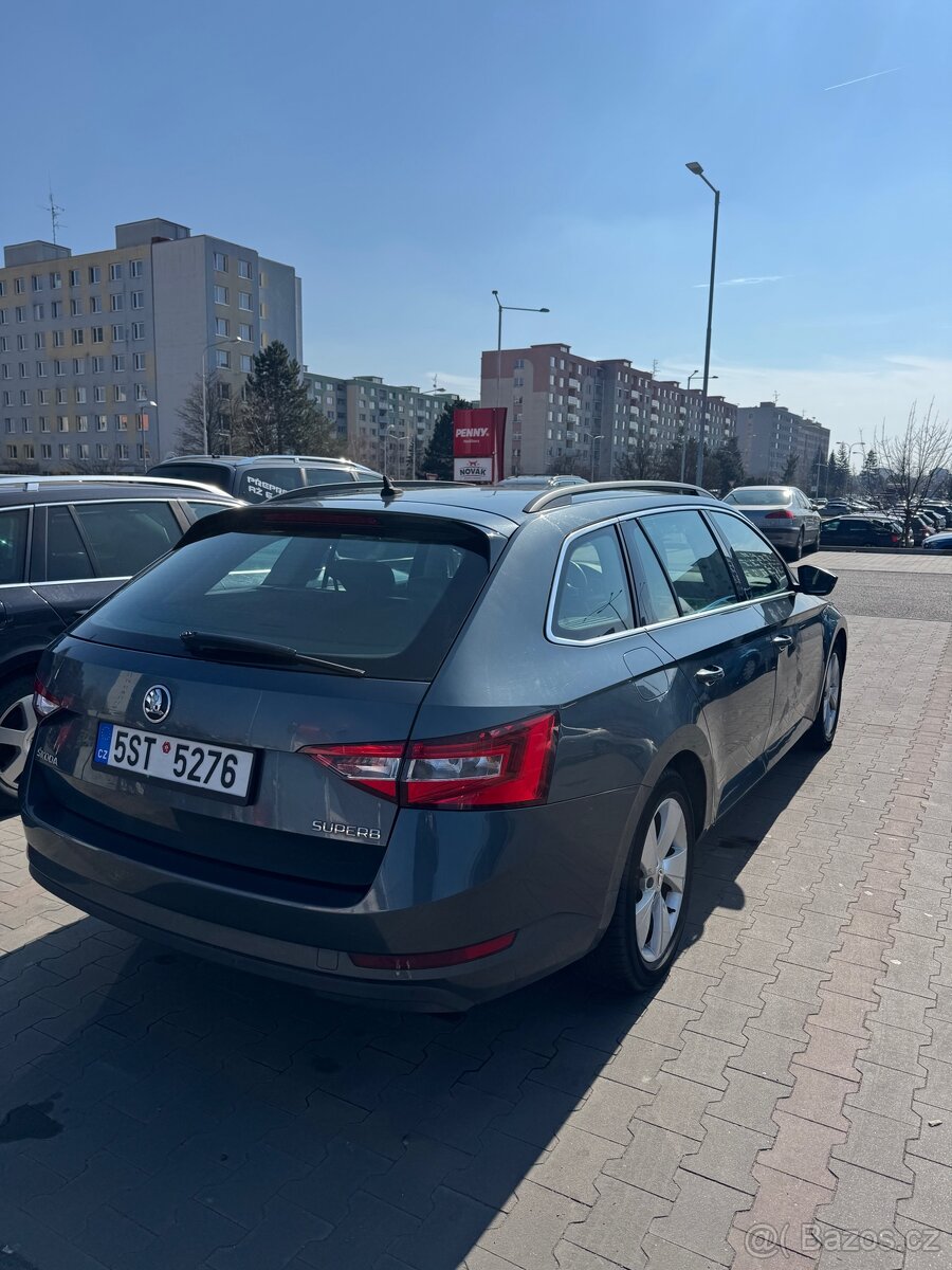 Superb 3 1.6TDI Manual - 6