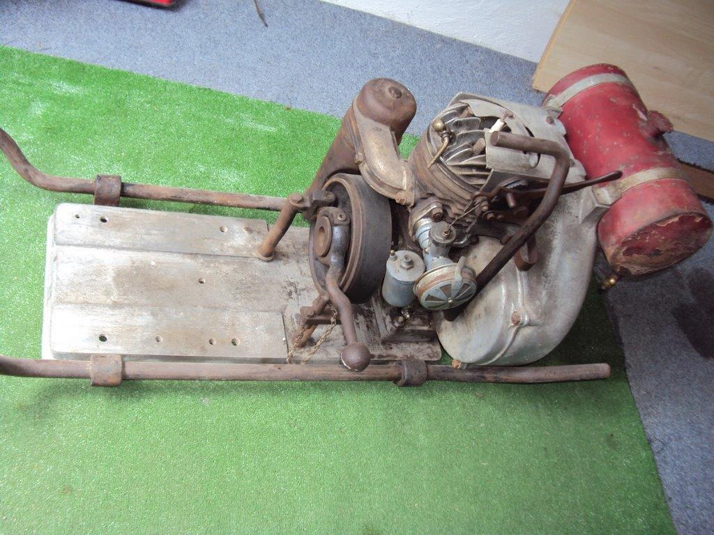 Ford Eifel 1936 motor, jawa minor, Žuk kolo - 6