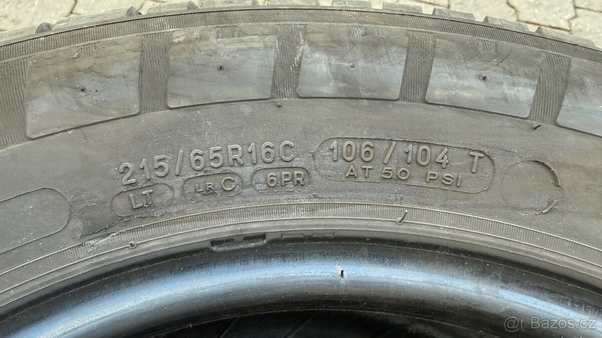 4x Michelin 215/65/16C - 6