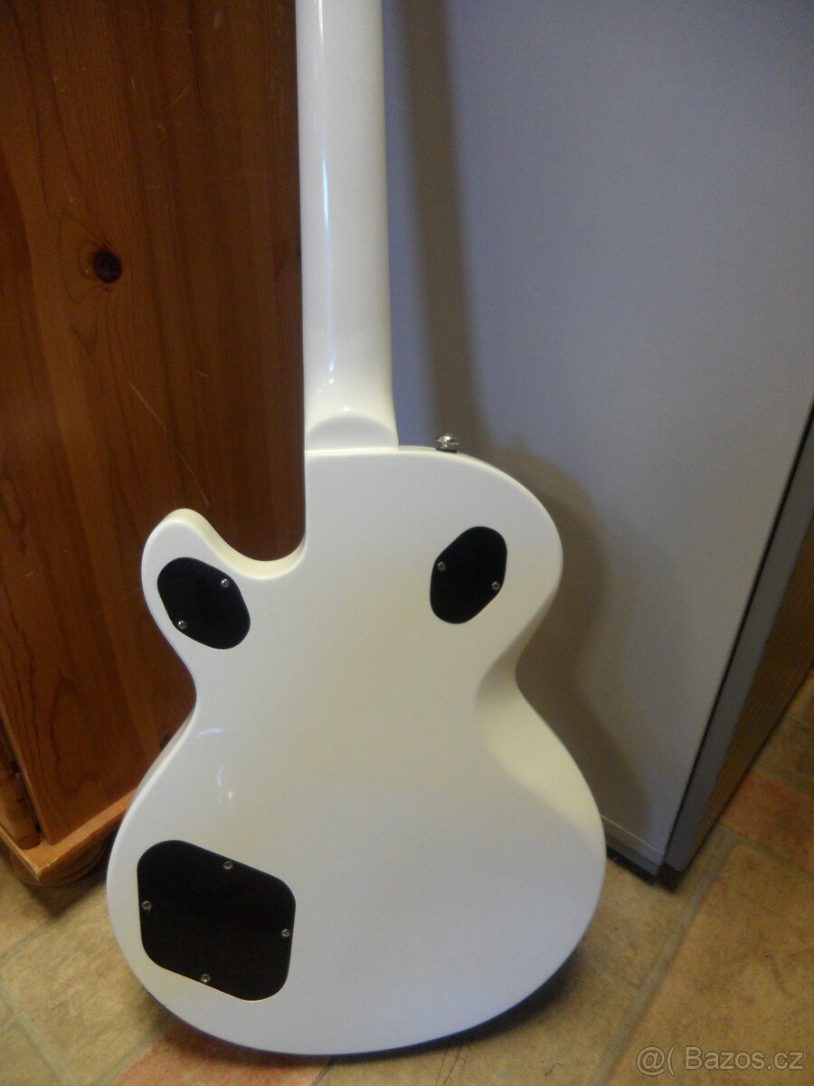 Baskytara Hagstrom Swede bass (white gloss) - 6