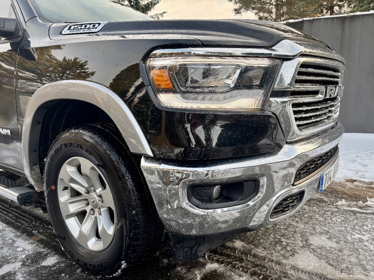 Dodge Ram 1500 5.7 Hemi Laramie 82 000km - 6