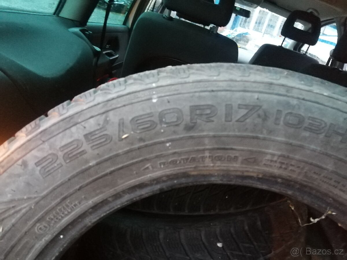 Zimní 225/60 r17 nokian - 6