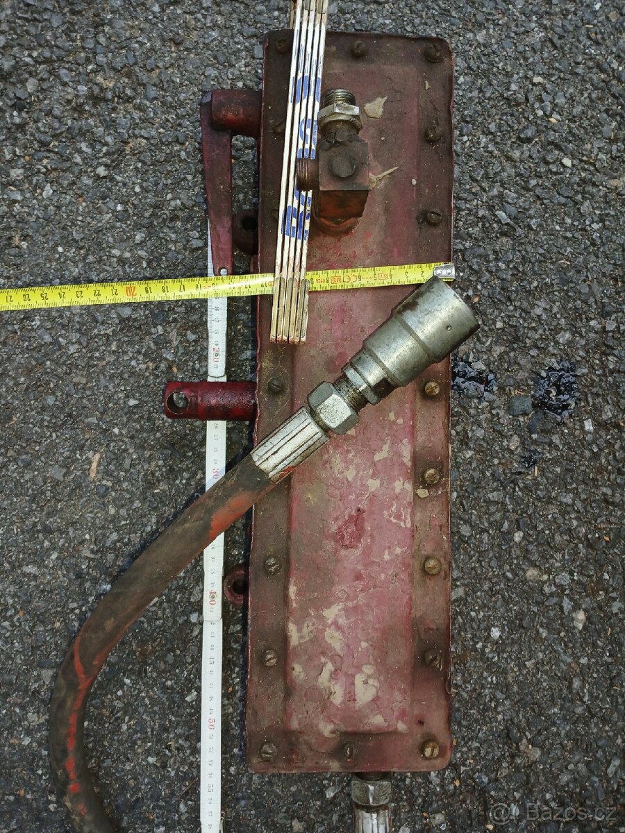 Prodám ruční hydraulickou pumpu - 6
