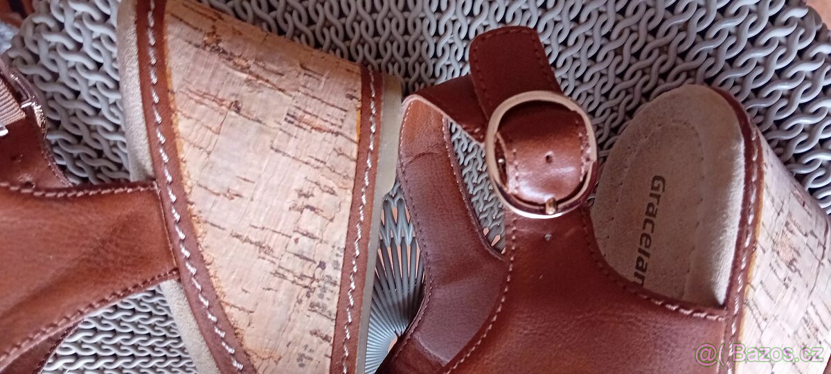 Zánovní dámské letní boty od Deichmanna vel.38 - 6