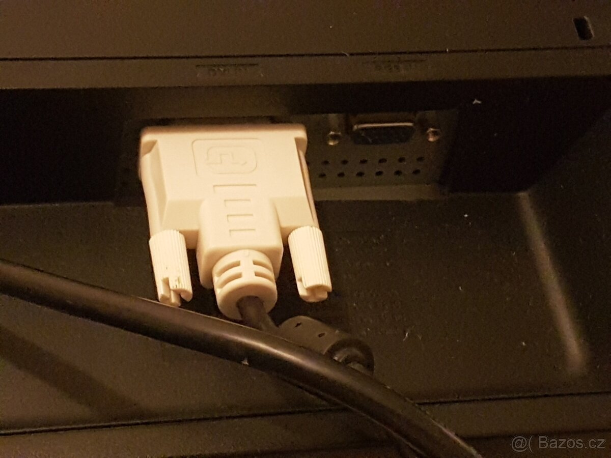 PC monitor Samsung SyncMaster 2253LW , 22″ - 6