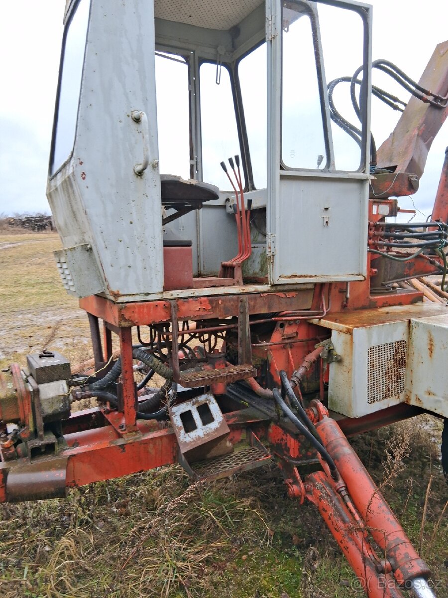 Prodám nakladac Unhz 750 - 6