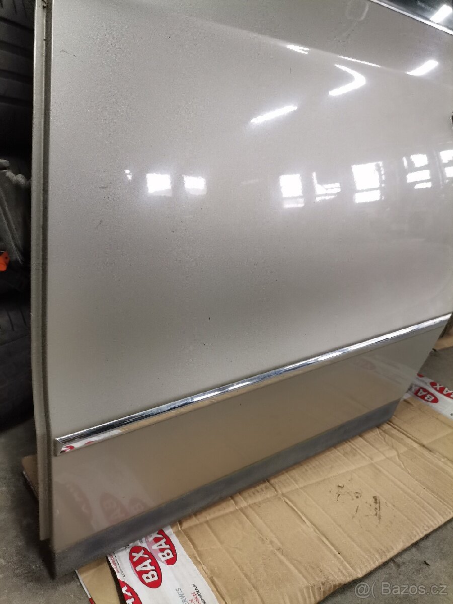 VW Passat B6 combi zlatá LD1W LZ dveře - 6