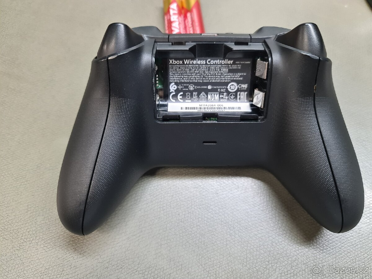 Xbox one ovladač, controller - 6