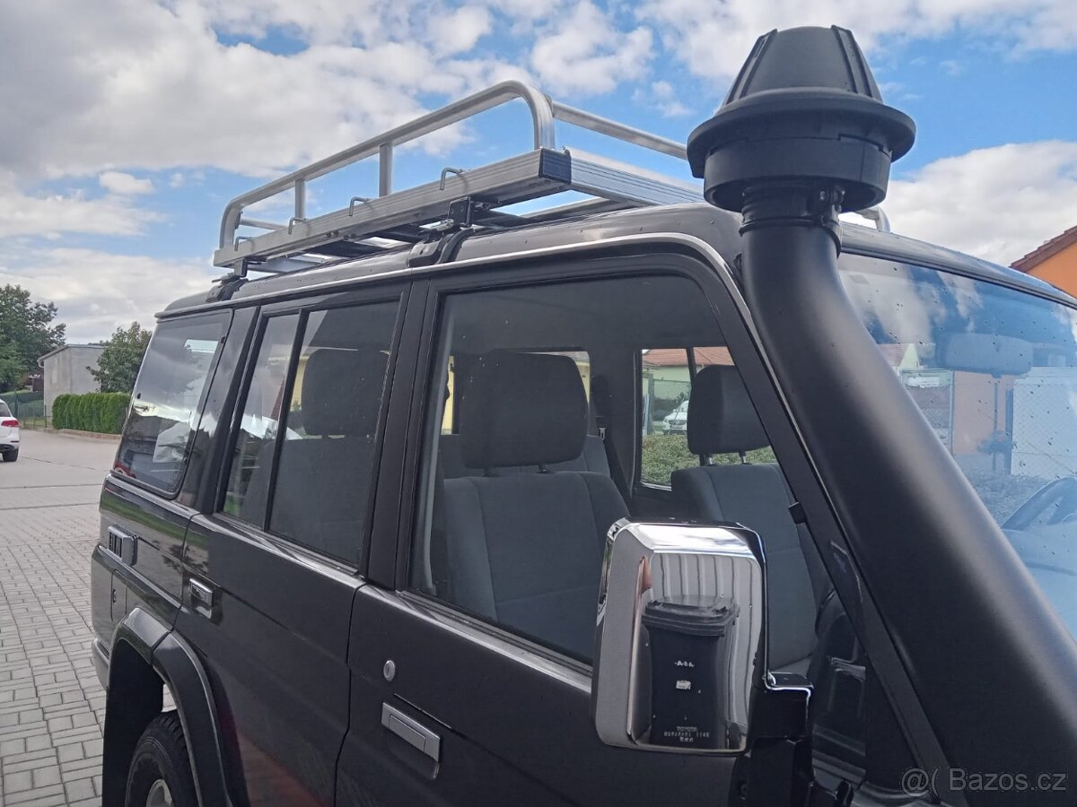 Land Cruiser HZJ 76 4,5TD V8, 205 PS, NAVIGACE, MAX.Výbava - 6