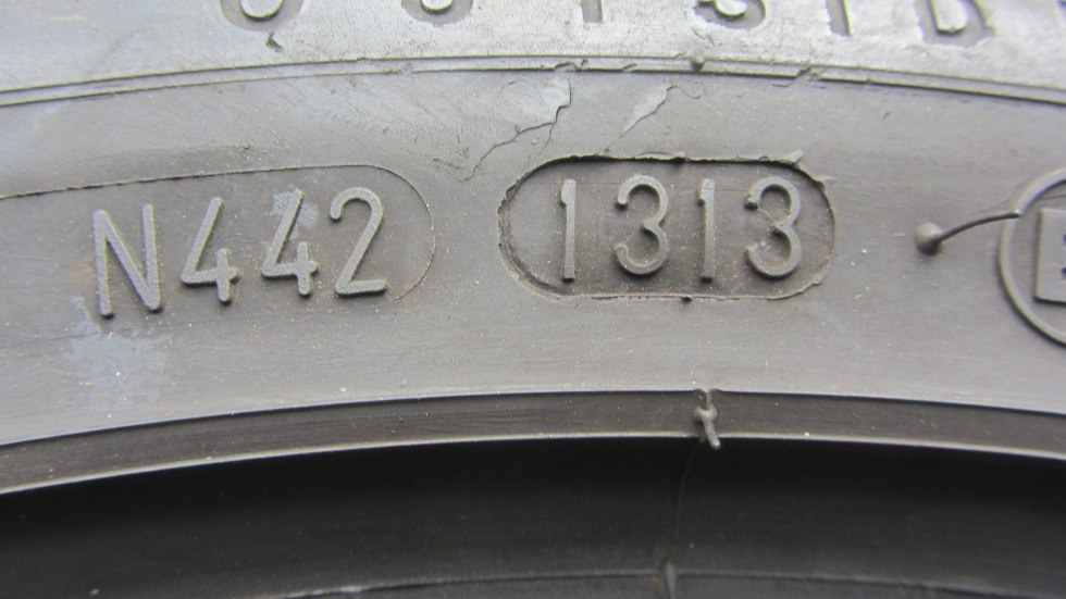Letní pneu 245/40/18 Barum - 6