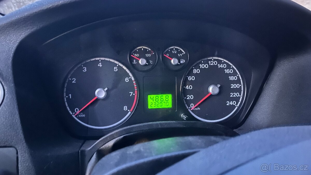 Ford Focus 2 1.6 16V 74kW combi - 6