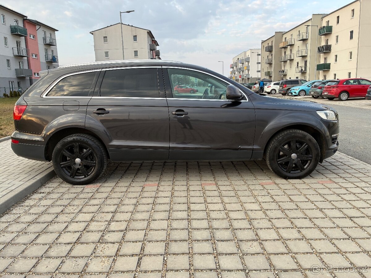 Audi Q7 - 6