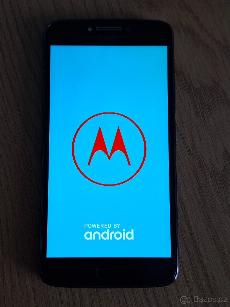 Mobilní telefon Motorola Moto E4 Plus - 6