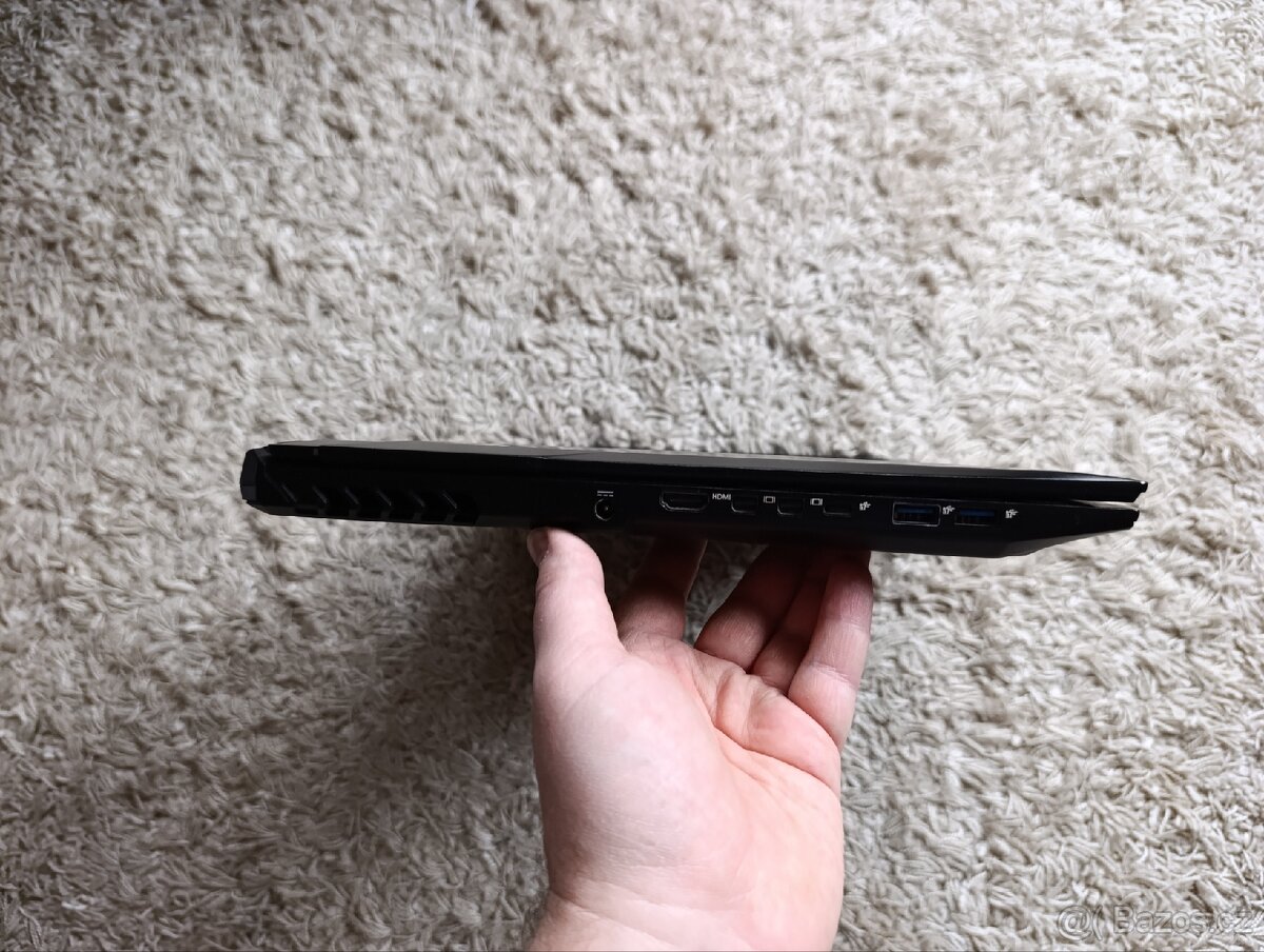 Herní notebook CLEVO PA71ES – na díly nebo opravu - 6