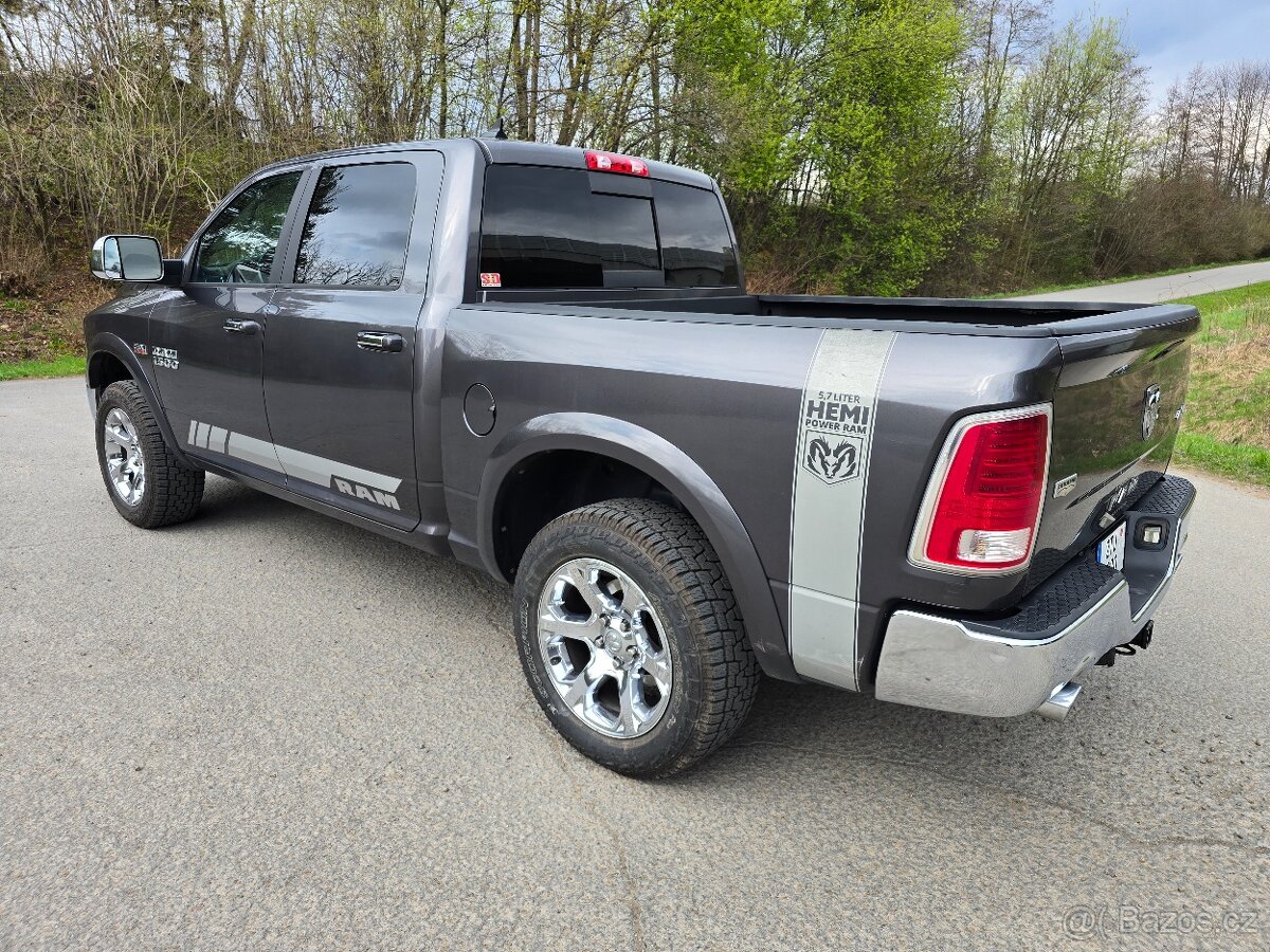 Dodge Ram, 1500 4x4 Laramie 5,7 Hemi NEBOURANÉ - 6