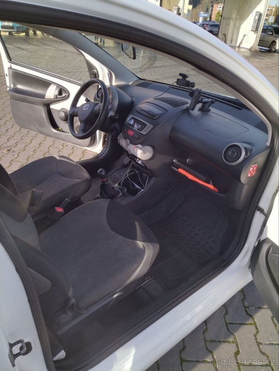 Toyota Aygo 2013 - 6