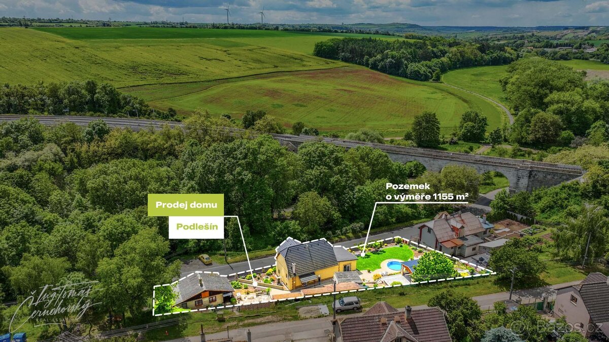 NOVINKA - Prodej krásného rodinného domu s bazénem, dřevěnou - 6