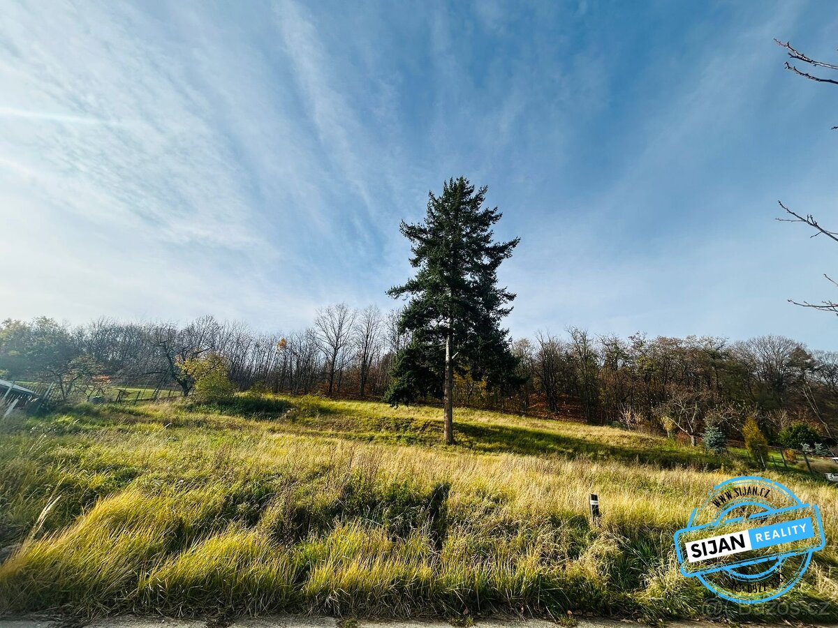 Prodej stavebního pozemku 1 306 m², Krnov, ev.č. 00631 - 6