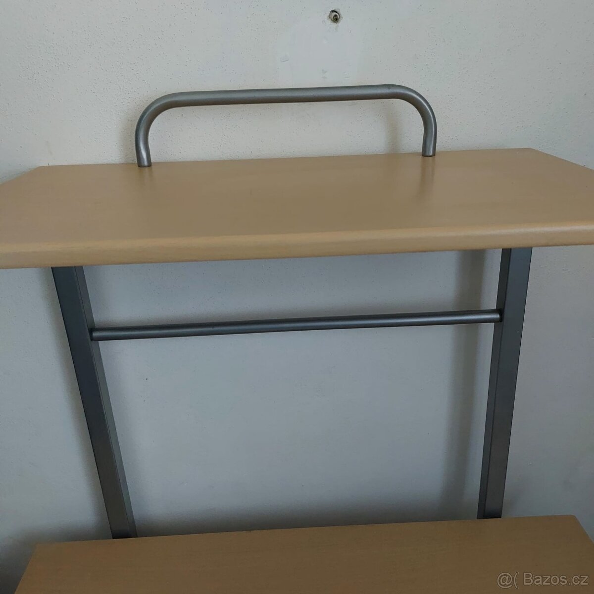 PC stolek pro harmonickou práci/studium (mobilní, na kolečká - 6