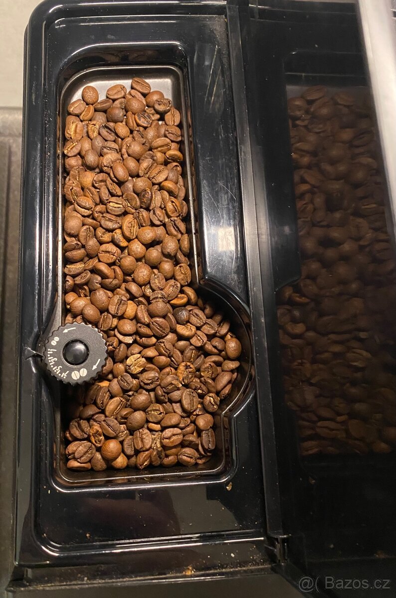 Značkový,kvalitní automatický kávovar Delonghi Magnifica. Le - 6