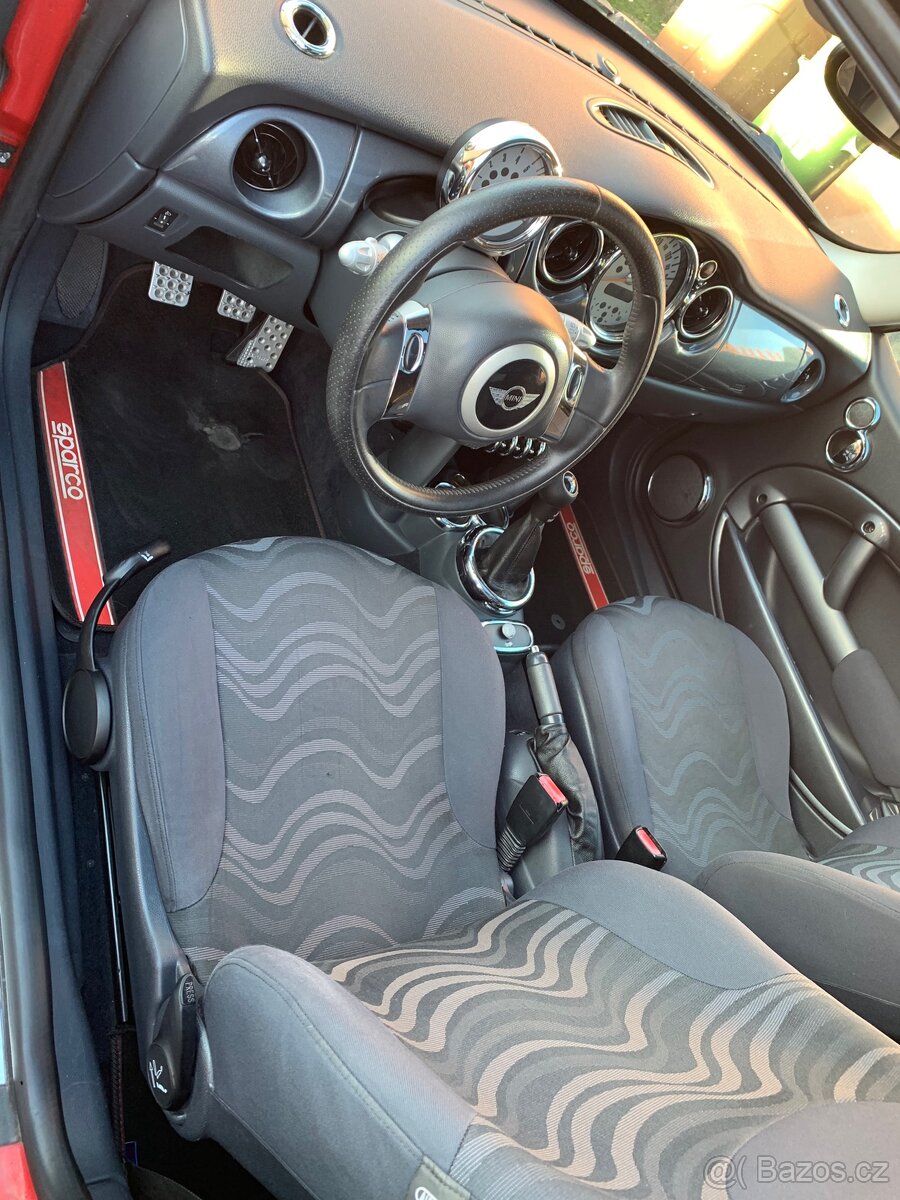 Mini cooper 1.6 - 6