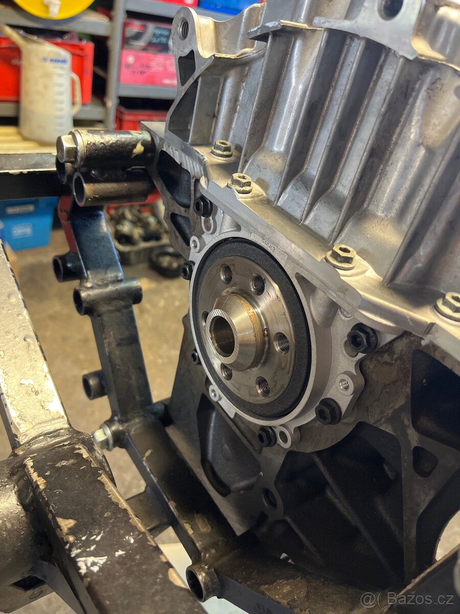 Blok motoru 1.9 TDi 81 kw - 6