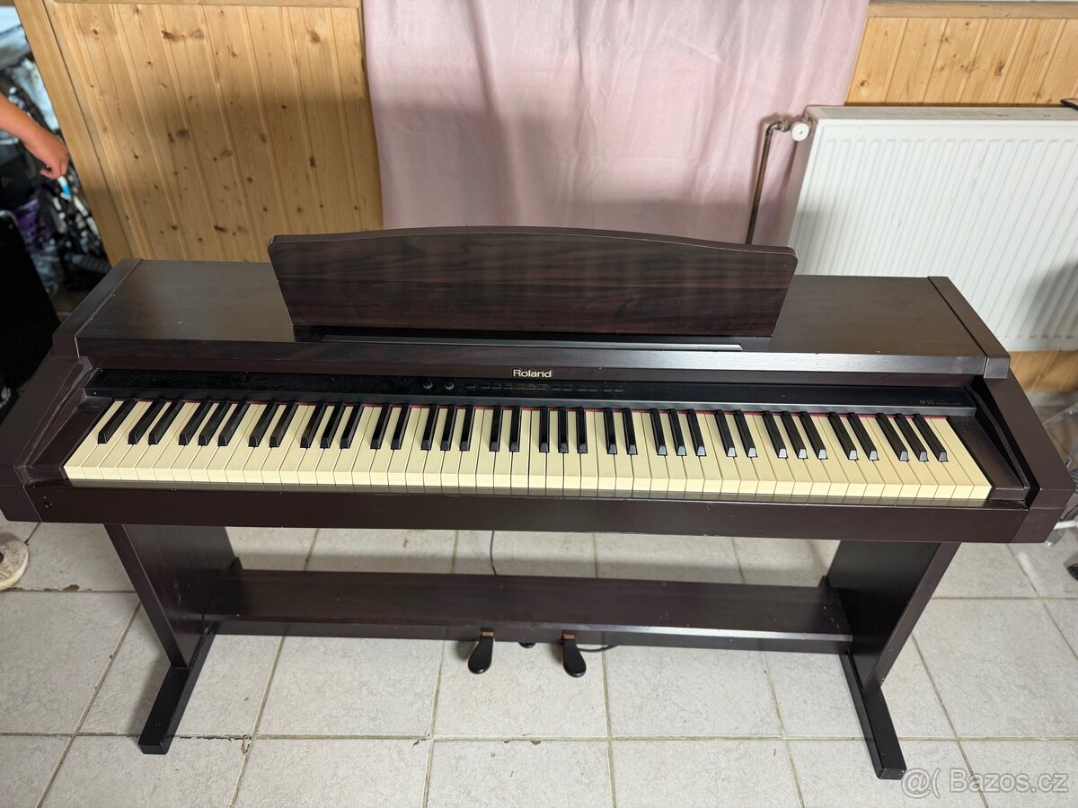 Digitální piano Roland HP-135 - 6