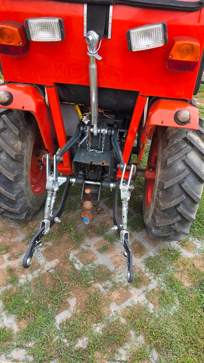 Malotraktor Kubota B1750 HST - 6