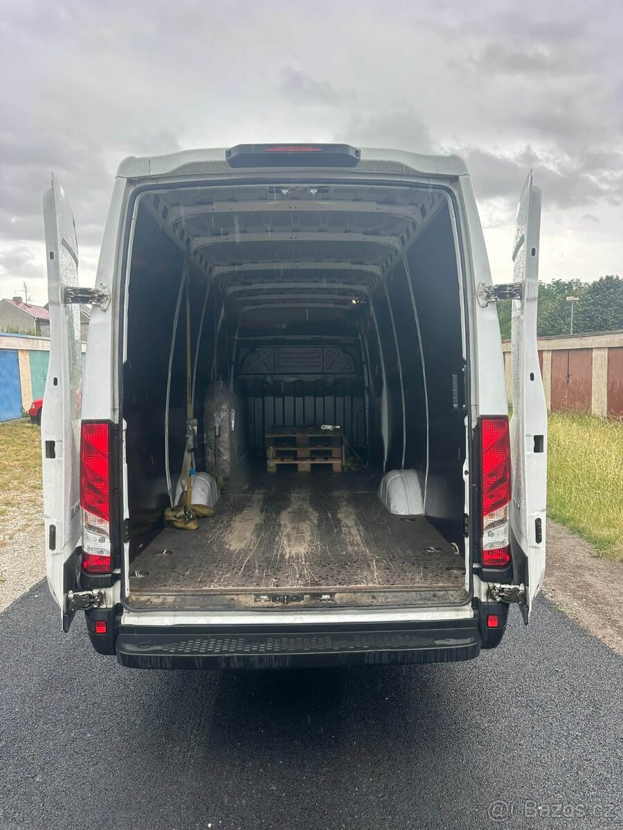 Prodám Iveco Daily 35S16, 2,3 L, rok 2021 - 6