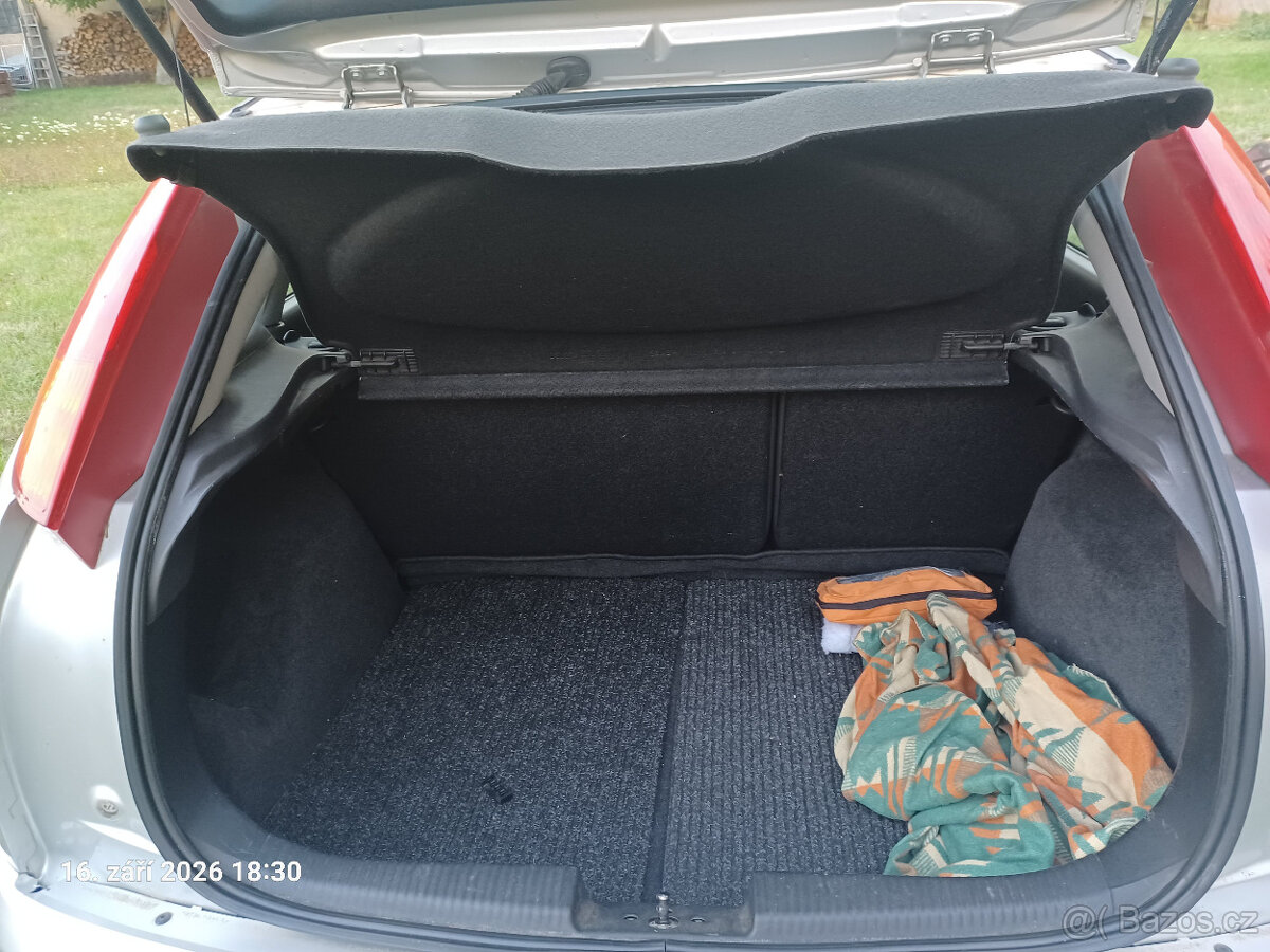 Ford Focus 1.6 (2001) 74kW - 6