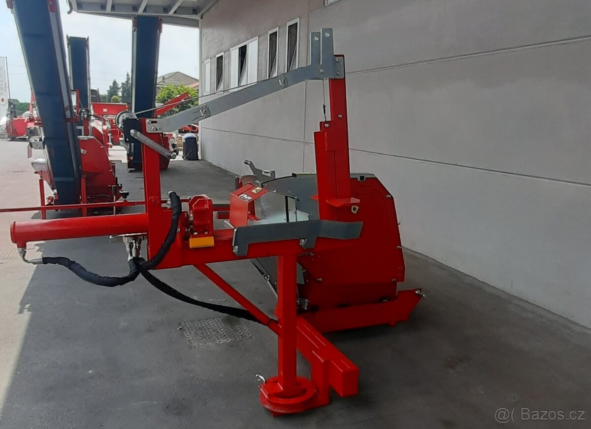 Pila se štípačkou za traktor - 6