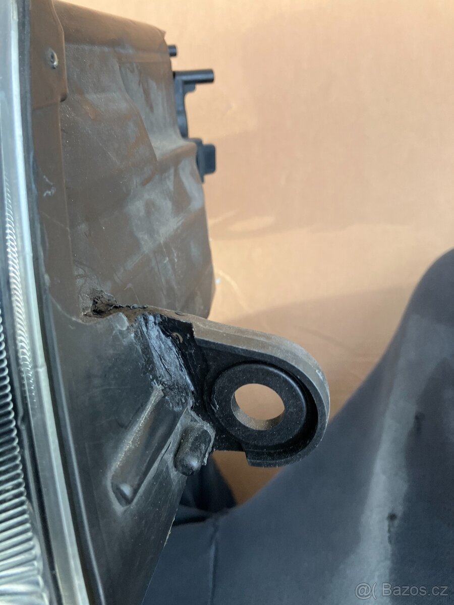 pravy levy svetlo xenon bi-xenon skoda superb 2 II LIFT - 6