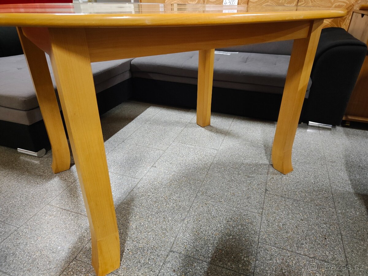 Jidelni set - oválný stůl + 4 židle - 6