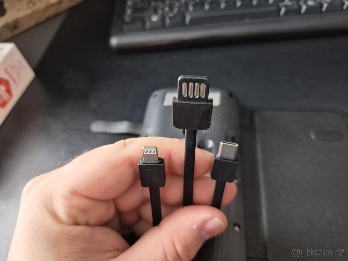 POWERBANKA SOLÁRNÍ KABELY SVÍTILNA. - 6