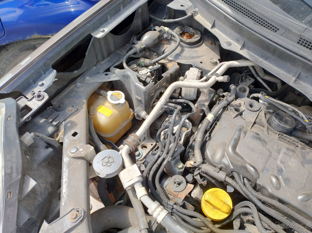 Nissan X-TRAIL 2,0DCI 2009 4x4 - dily - 6